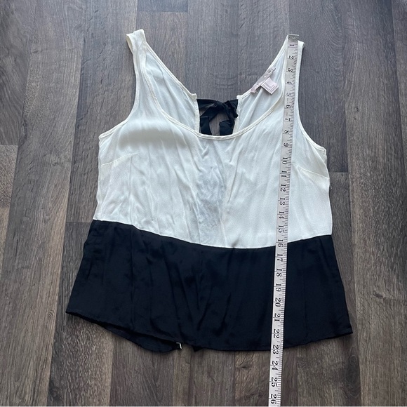 Black & White Tie Back Sleeveless Color Block Top by Forever 21 Size XS - Picture 9 of 10